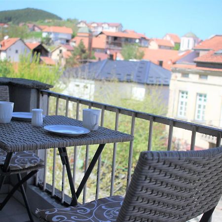 Ecco Superior Apartman Novi Pazar Kültér fotó