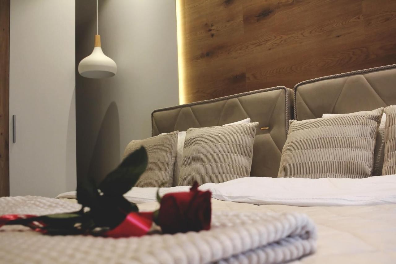 Ecco Superior Apartman Novi Pazar Kültér fotó