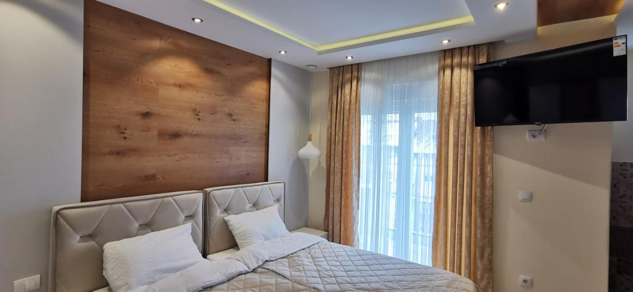Ecco Superior Apartman Novi Pazar Kültér fotó